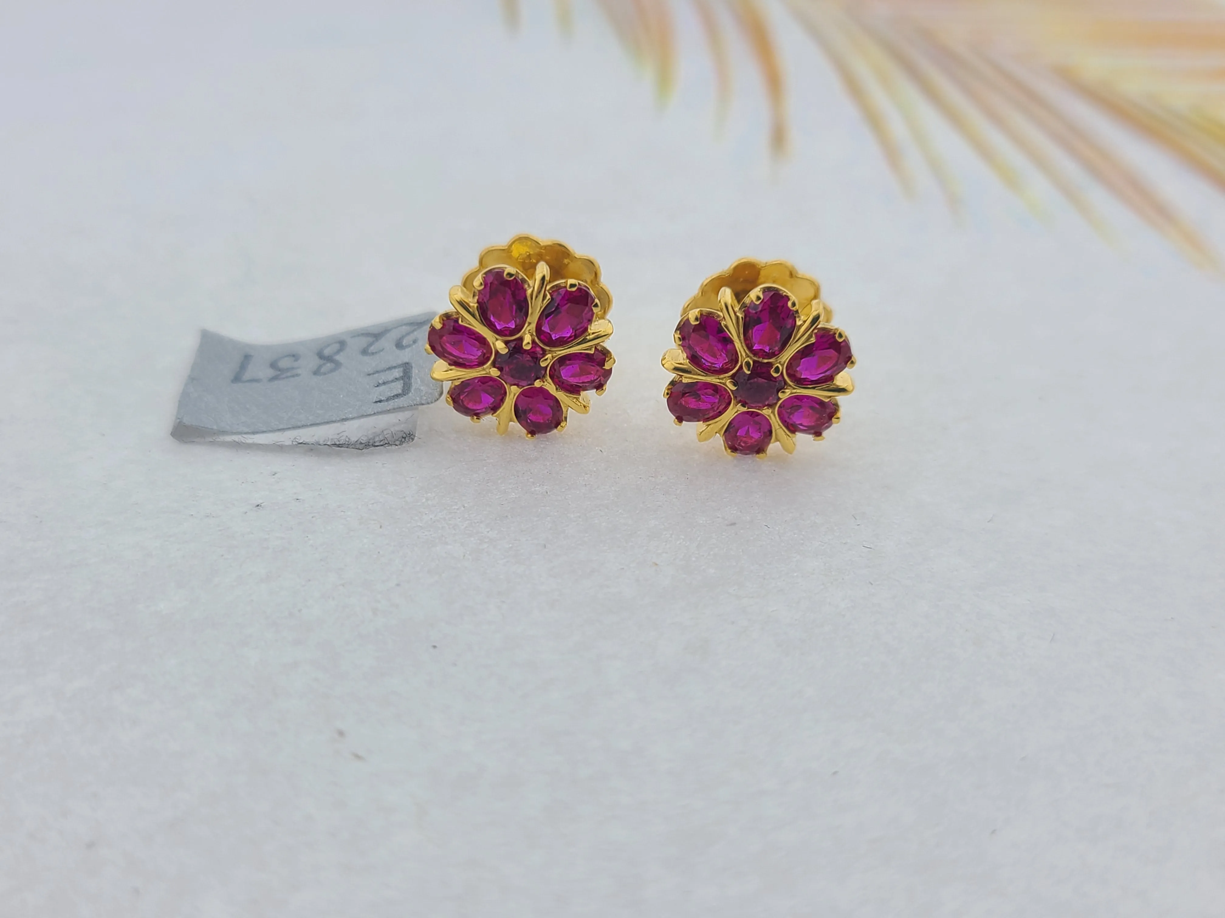 22K Solid Gold Pink Zircon Studs E22837