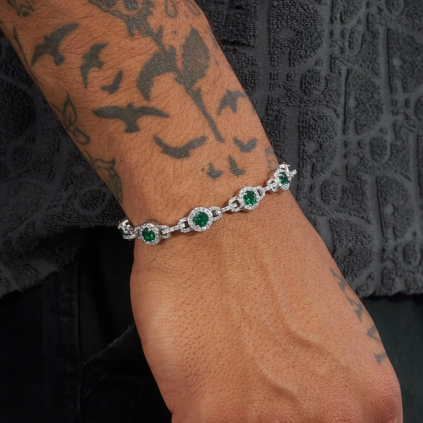 9mm GREEN CENTRE STONE LINK BRACELET - WHITE GOLD