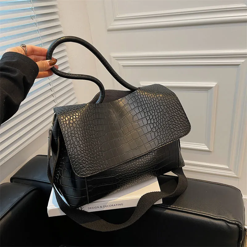 Aligator Women's Leather Shoulder Bag