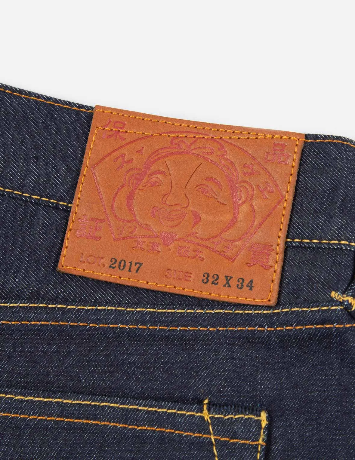 Brocade-pattern Seagull Embroidery Carrot-Fit Jeans #2017