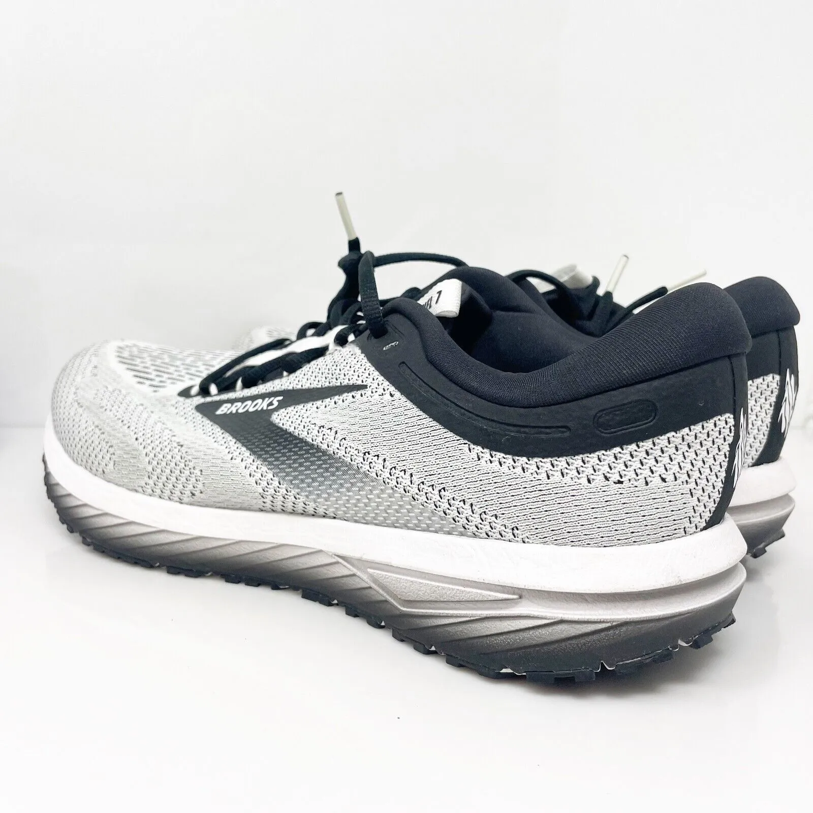 Brooks Mens Revel 7 1104351D121 Gray Running Shoes Sneakers Size 12.5 D