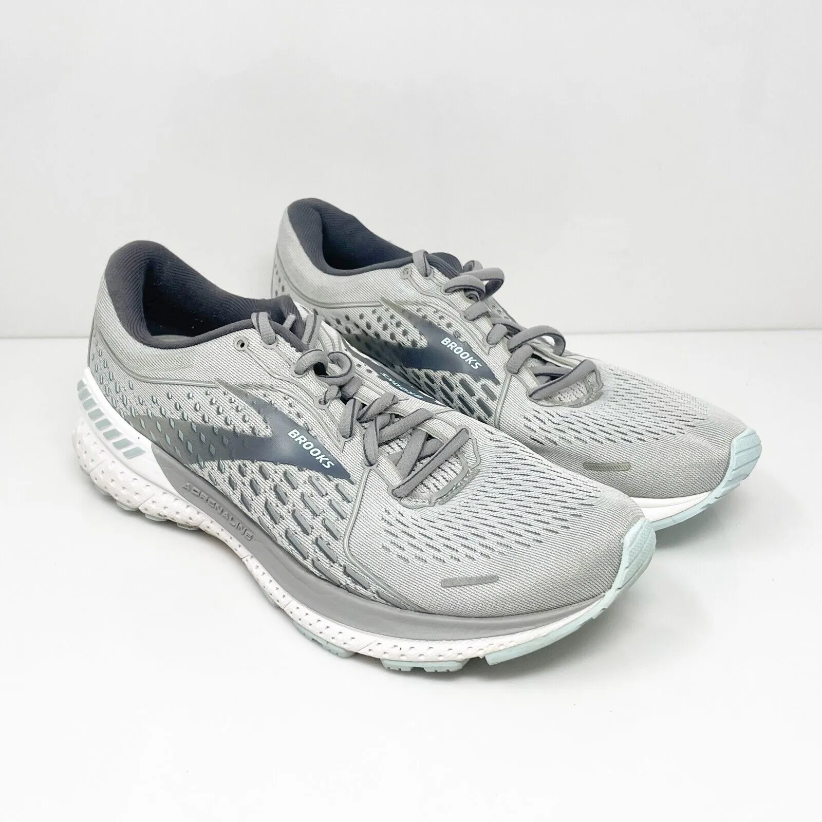 Brooks Womens Adrenaline GTS 21 1203291B061 Gray Running Shoes Sneakers Size 9 B