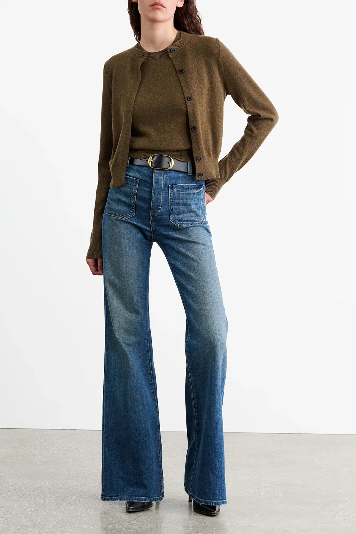 Cardigan March in Dark Moss