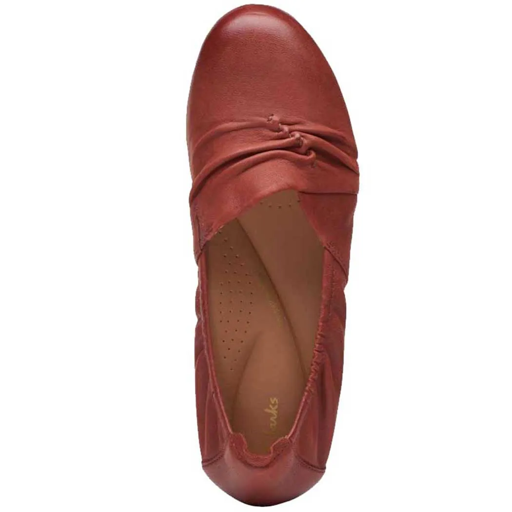 Clarks Rena Way Flat Chestnut (Women's)