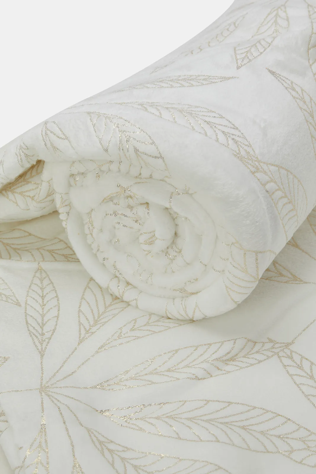 Ivory Leaves Printed Blanket With Foil Spray (Double Size)