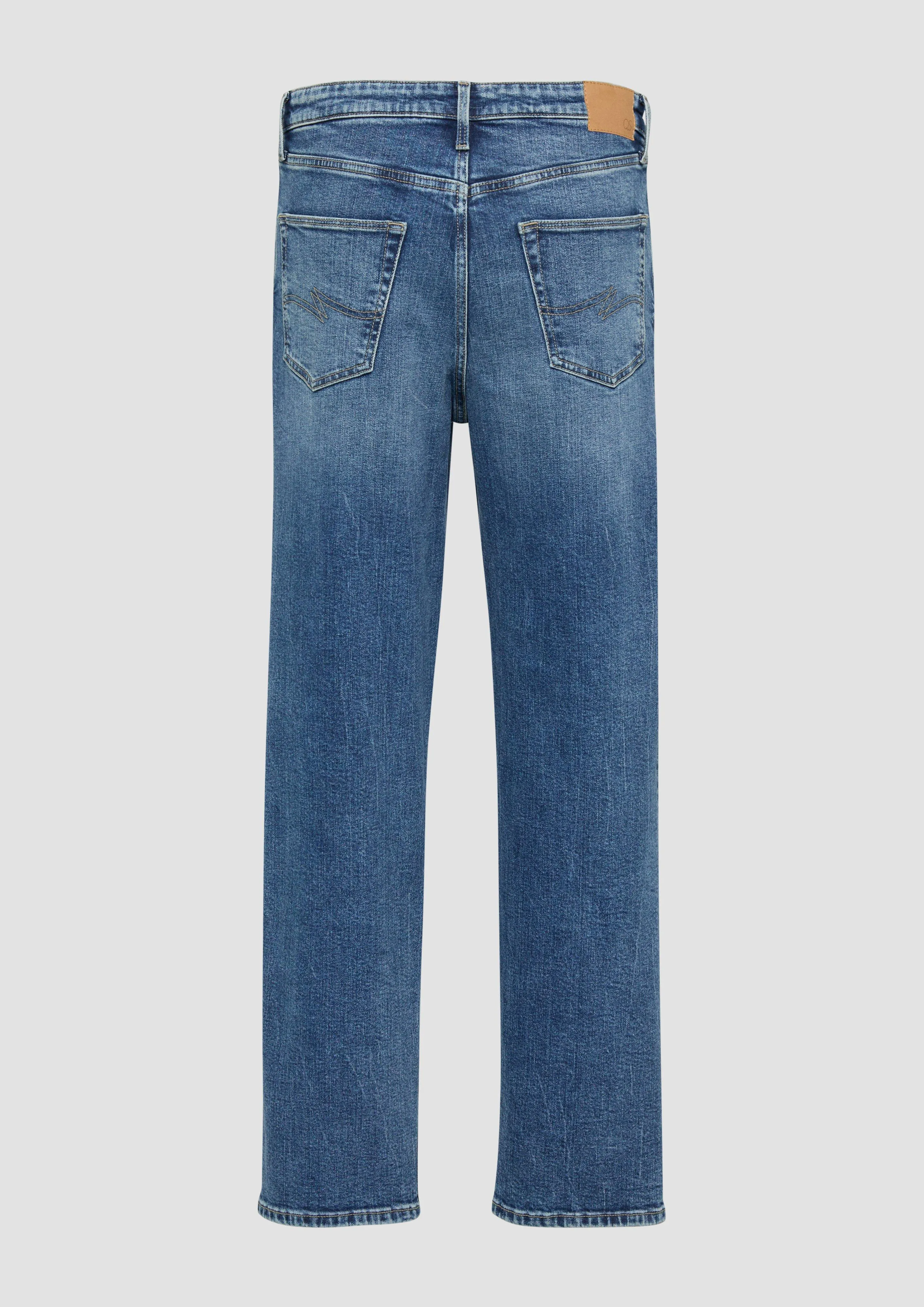 Jeans / loose fit / mid rise / straight leg