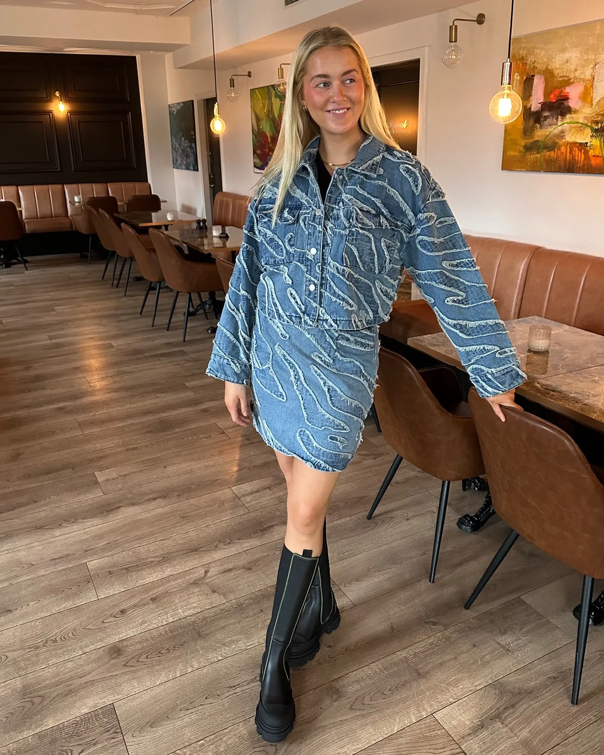 Larisa Short Jacket - Frayered Denim Blue
