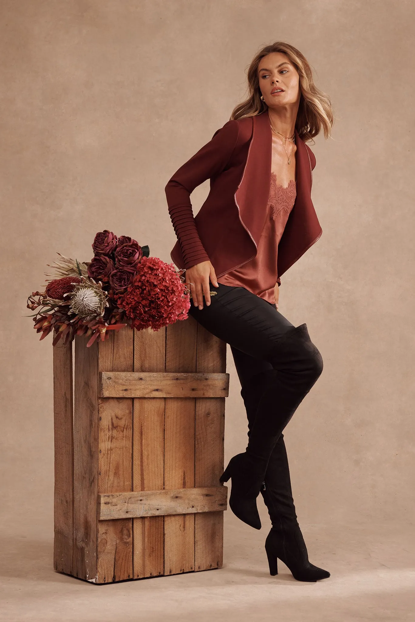 Lyndall Jacket In Wine