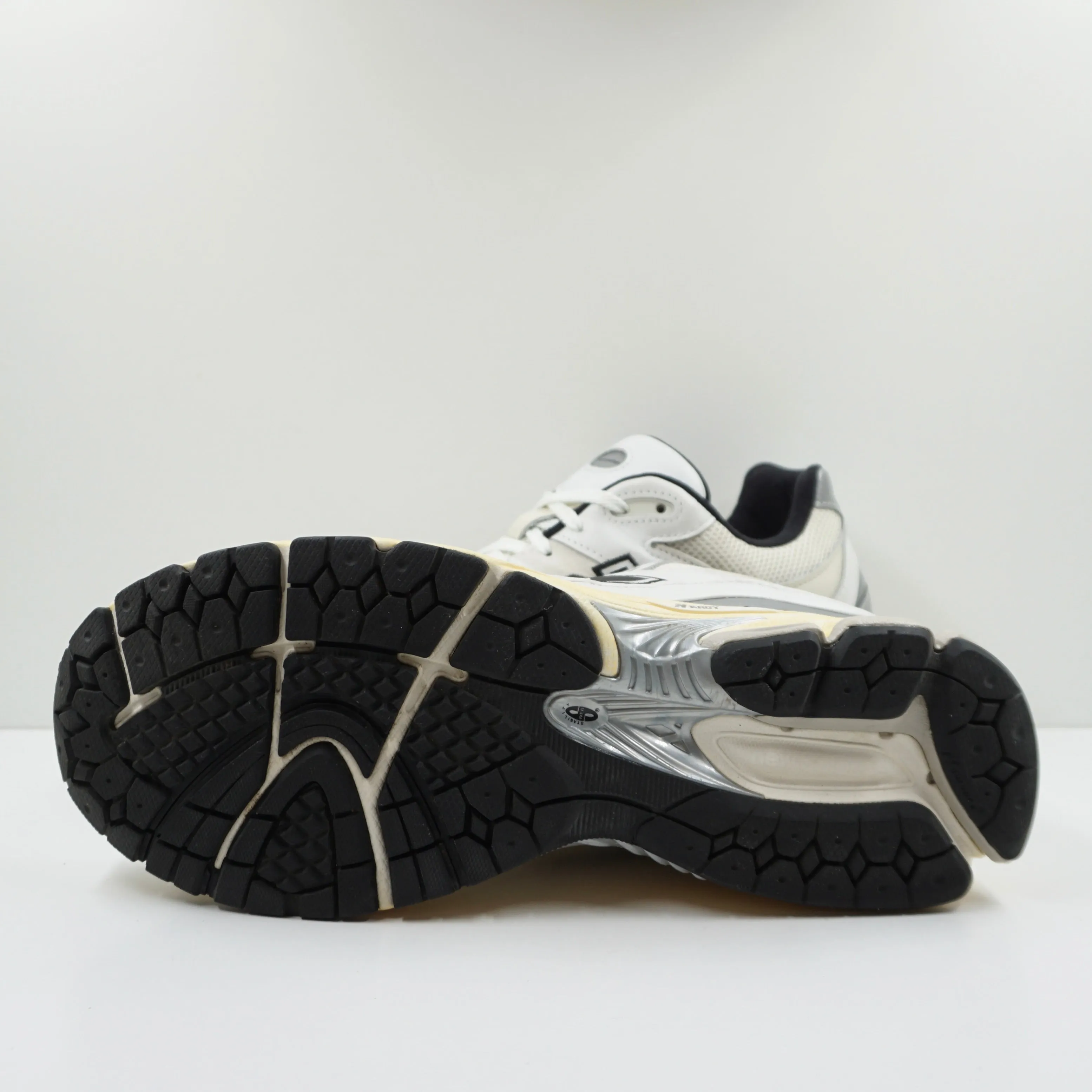 New Balance 2002R Thisisneverthat White