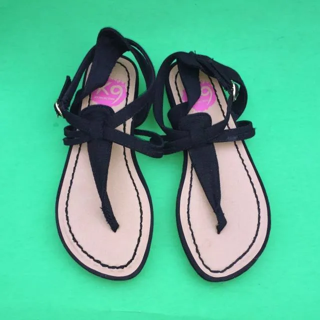 new K9 women's fashion sandals size--6M