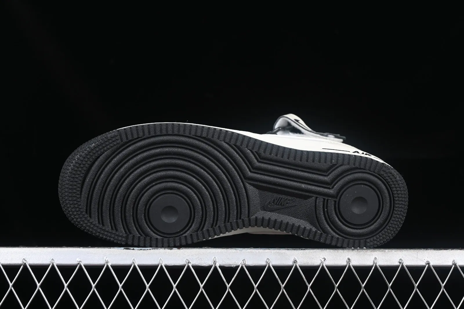 Nike Air Force 1 07 Mid Off White Black SG2356-807