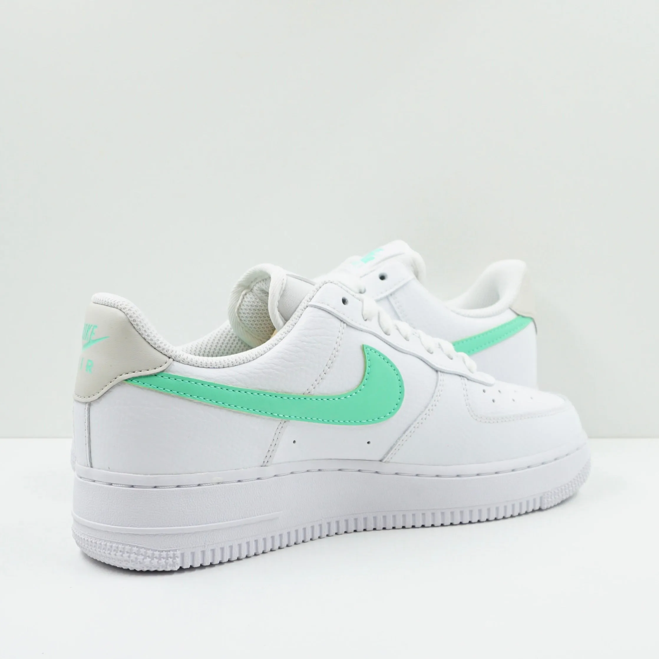 Nike Air Force 1 Low Green Glow (W)