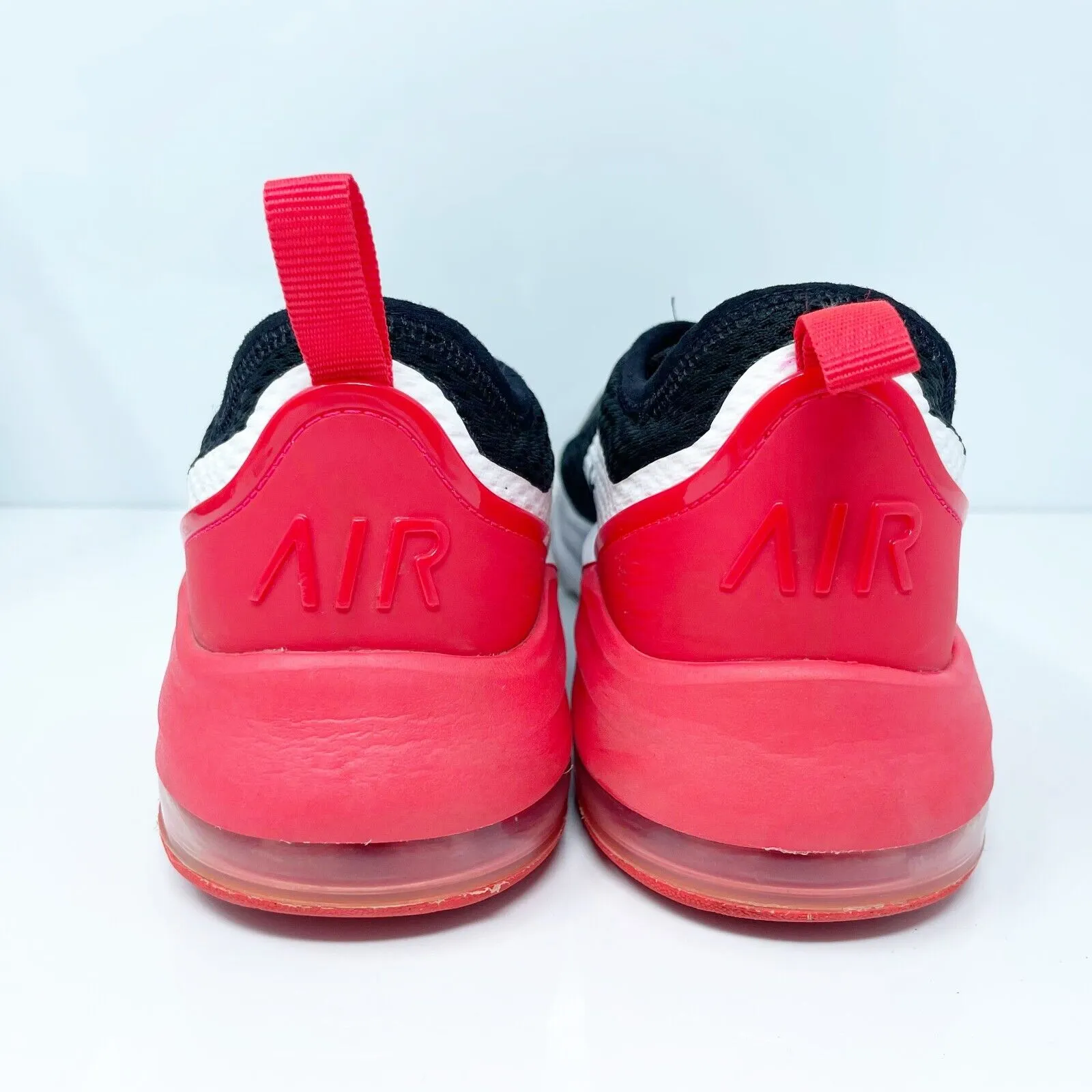 Nike Boys Air Max Motion 2 AQ2741-007 Black Running Shoes Sneakers Size 6.5Y