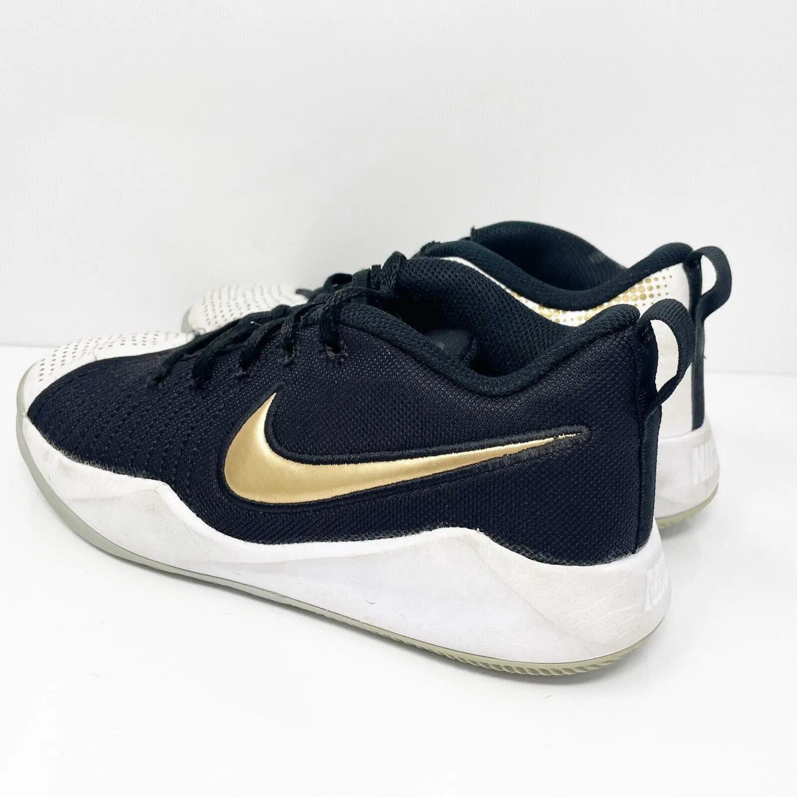 Nike Boys Team Hustle Quick 2 AT5298-010 Black Running Shoes Sneakers Size 5Y