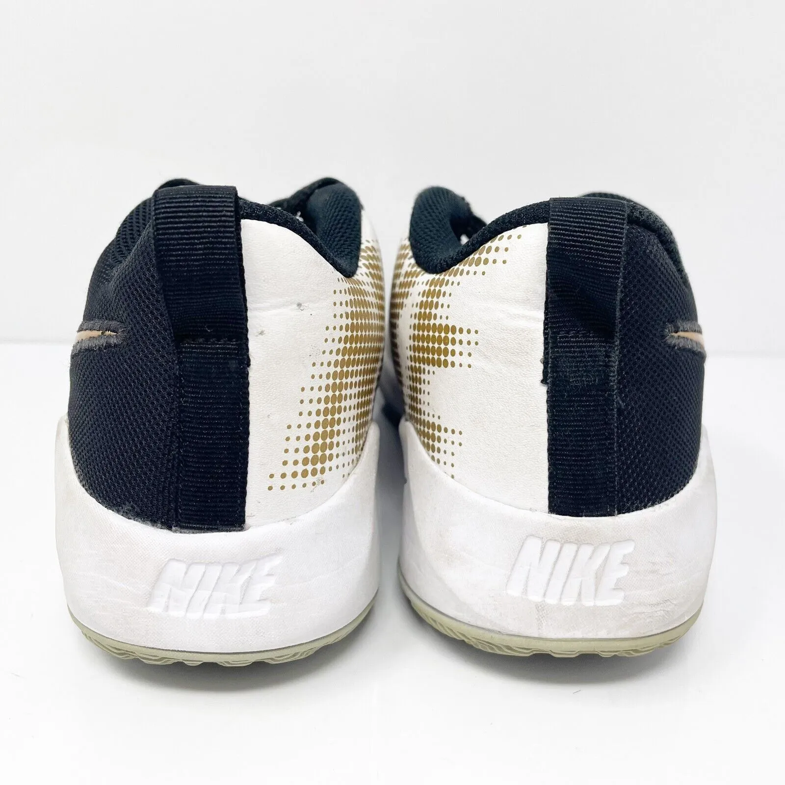Nike Boys Team Hustle Quick 2 AT5298-010 Black Running Shoes Sneakers Size 5Y