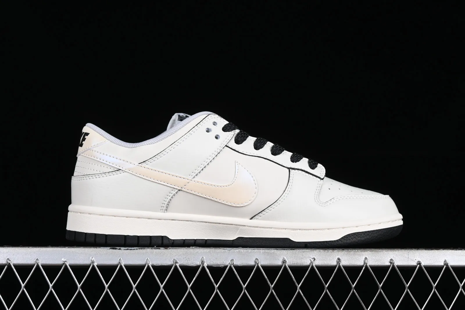 Nike SB Dunk Low Off White Black KK0517-001