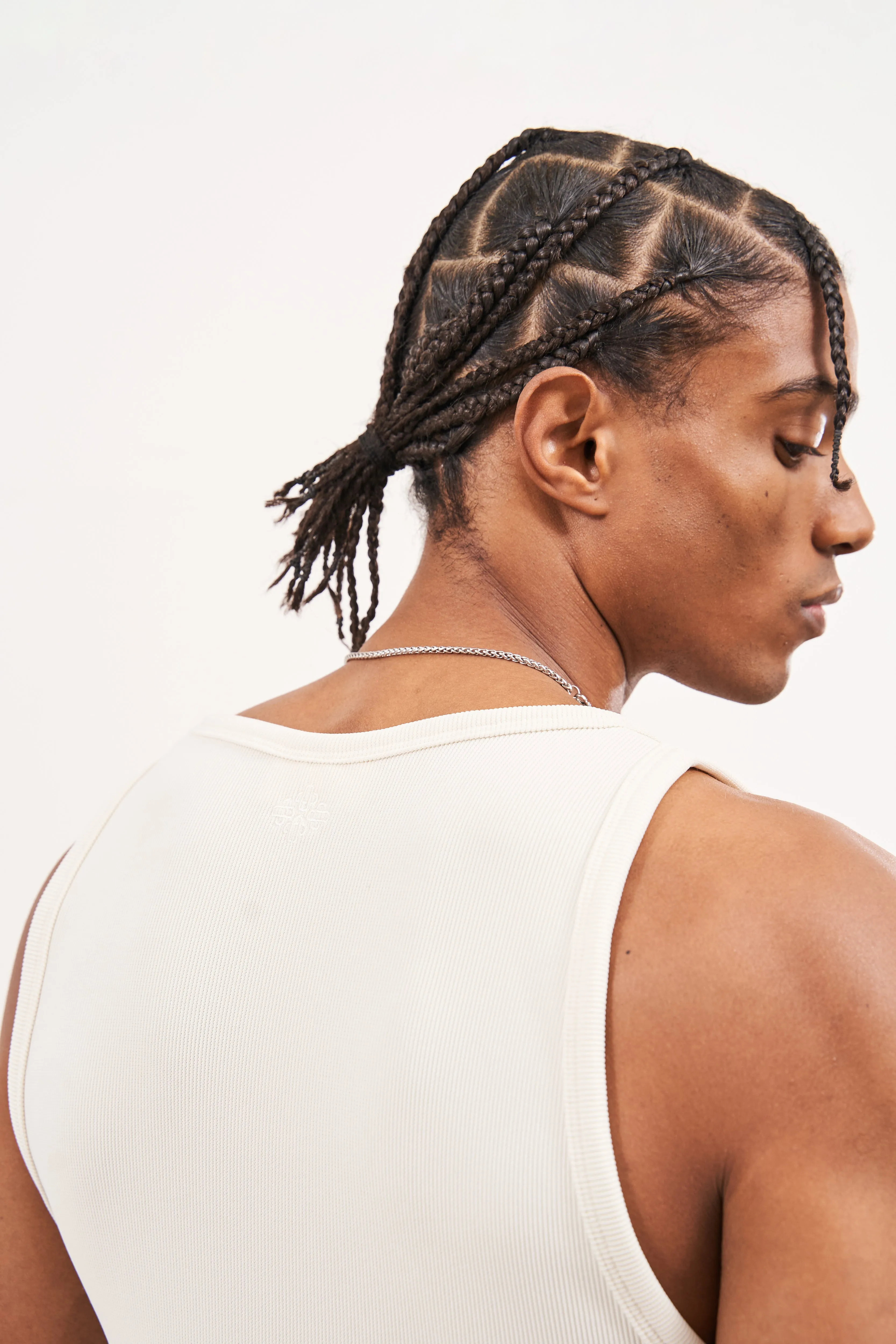 RIB TEXTURED VEST - OFF WHITE
