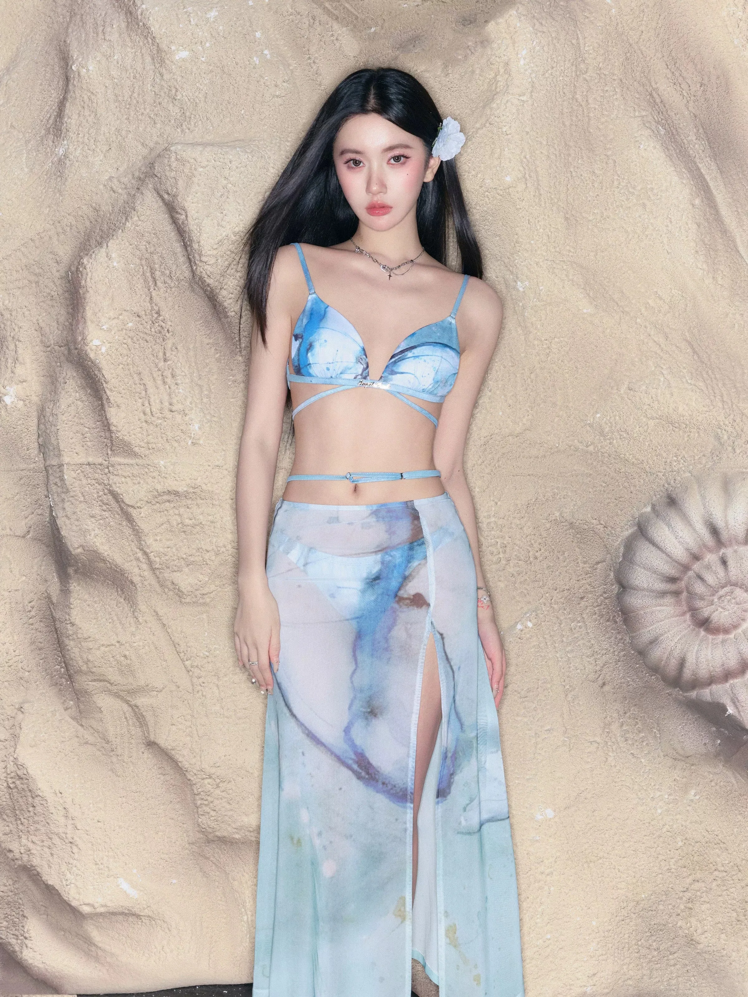 Sea Breeze Sexy Bikini Swimsuit & Cardigan ＆ Skirt
