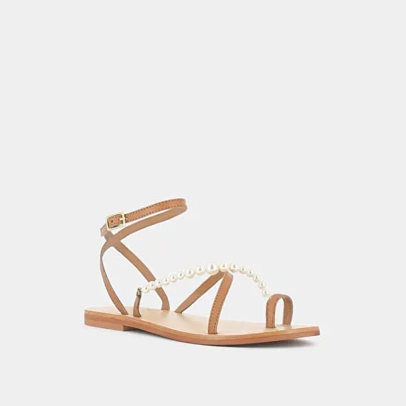 Strappy and beaded sandals in camel leather