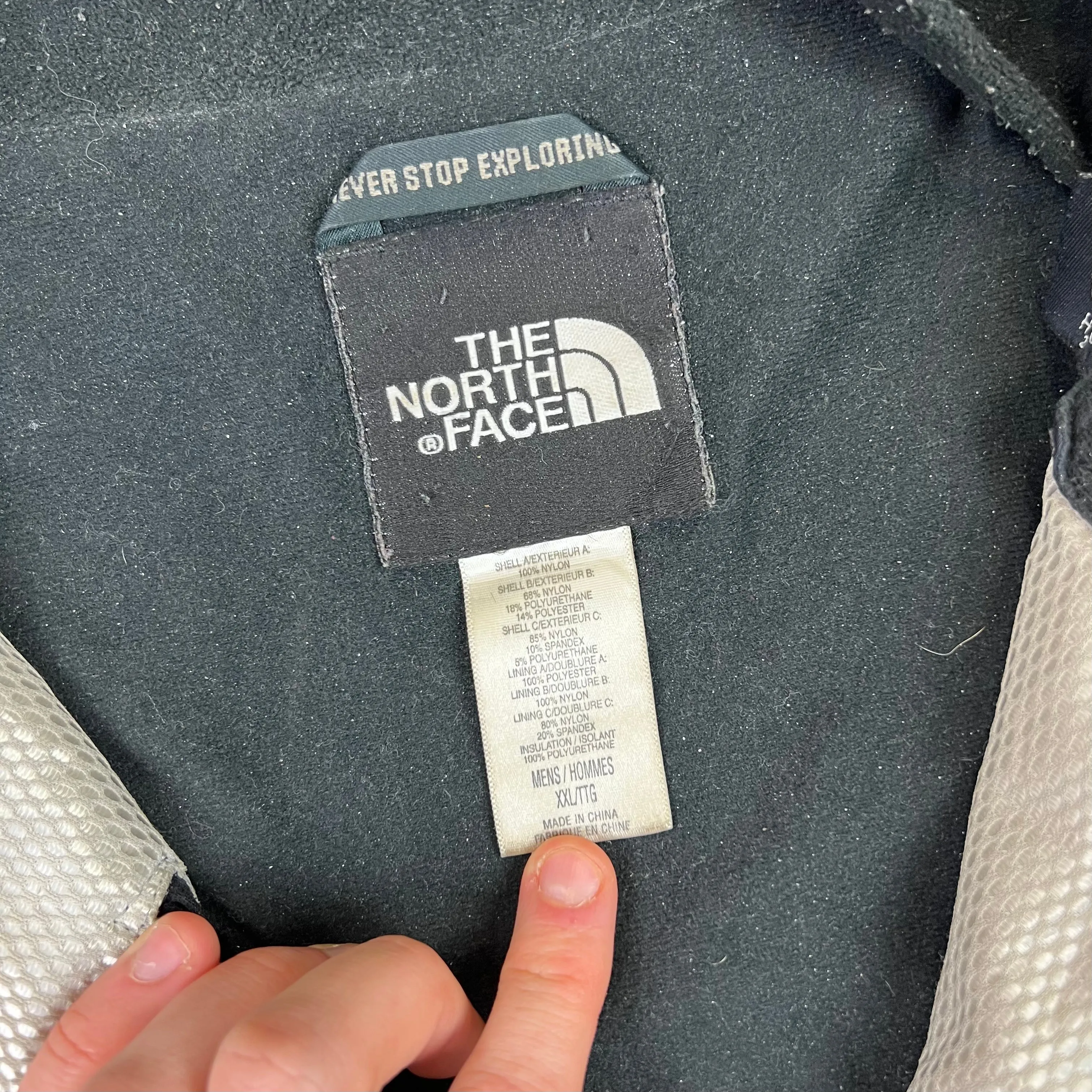 The North Face Mountain Guide Hyvent Insulated Ski Jacket Black